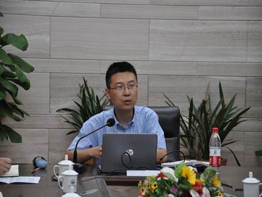 说明: 1